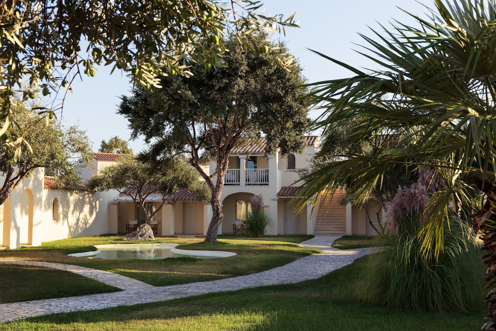 Spiagge San Pietro Resort — Hotel building in Castiadas, Sardinia
