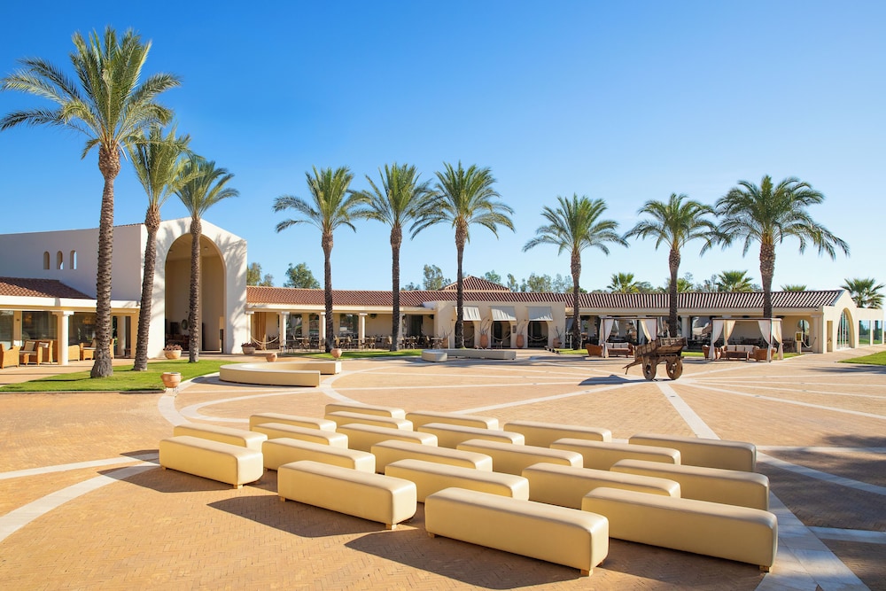 Spiagge San Pietro Resort — Hotel building in Castiadas, Sardinia