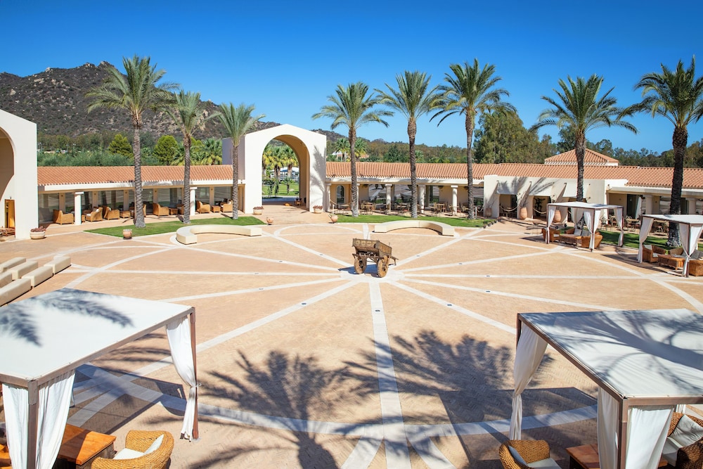 Spiagge San Pietro Resort — Hotel building in Castiadas, Sardinia