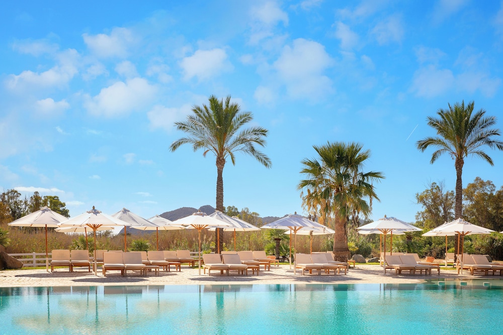 Spiagge San Pietro Resort — Swimming pool in Castiadas, Sardinia