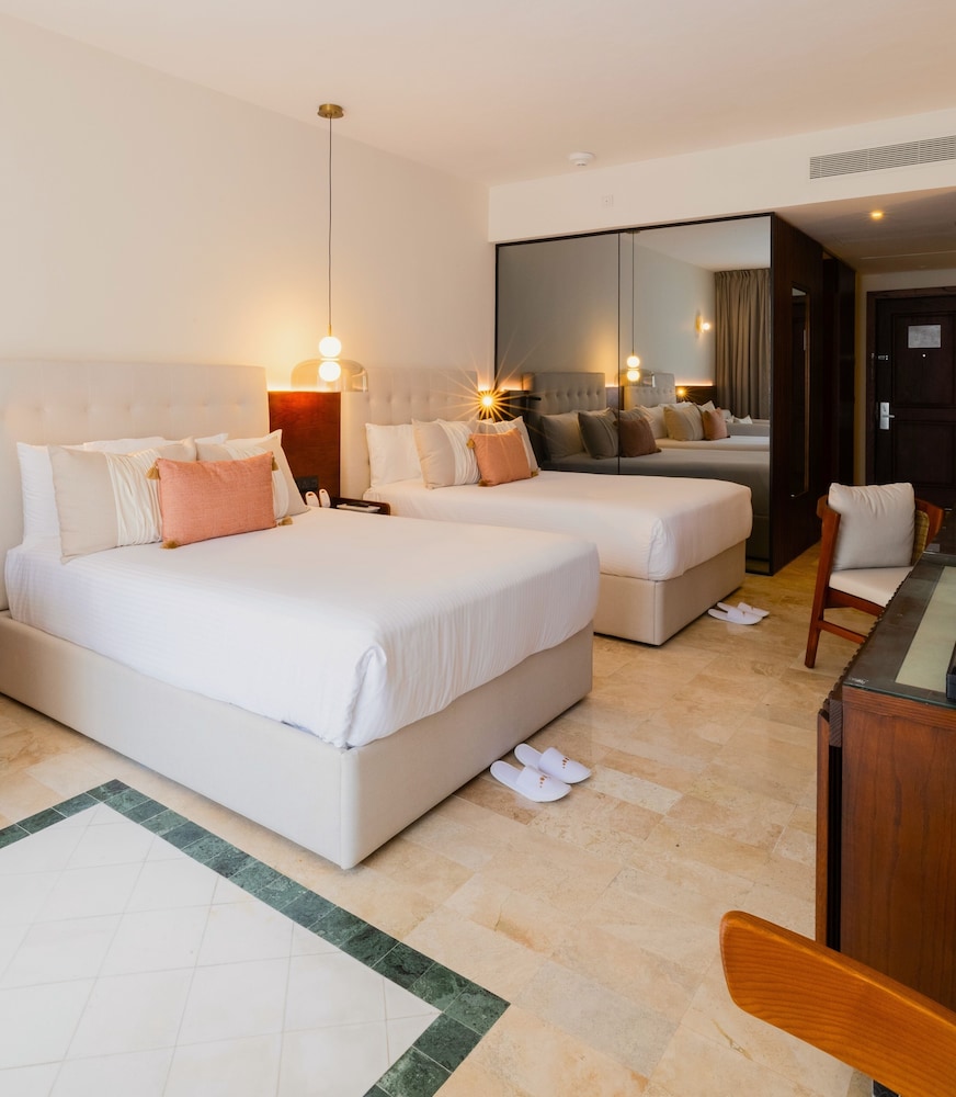 Family Selection At Grand Palladium Kantenah Resort & Spa - All Inclusive — Hotel rooms in Xetna, Quintana Roo
