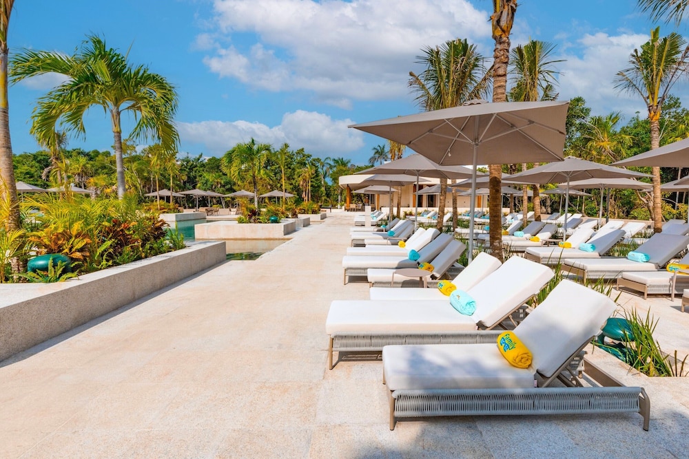 Family Selection At Grand Palladium Kantenah Resort & Spa - All Inclusive — Swimming pool in Xetna, Quintana Roo