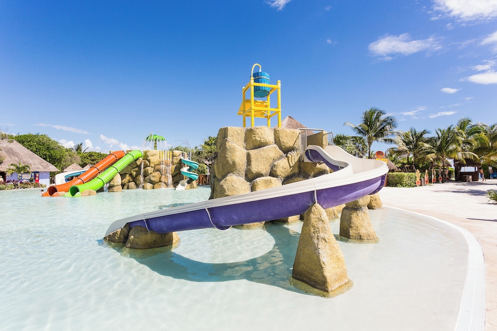 Family Selection At Grand Palladium Kantenah Resort & Spa - All Inclusive — Attractions for children in Xetna, Quintana Roo
