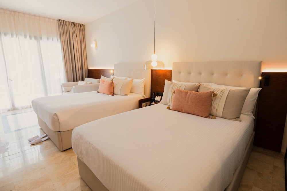 Family Selection At Grand Palladium Kantenah Resort & Spa - All Inclusive — Hotel rooms in Xetna, Quintana Roo