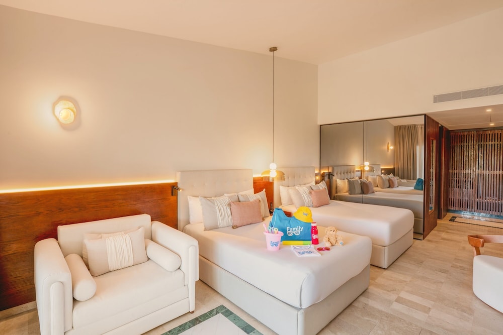 Family Selection At Grand Palladium Kantenah Resort & Spa - All Inclusive — Hotel rooms in Xetna, Quintana Roo