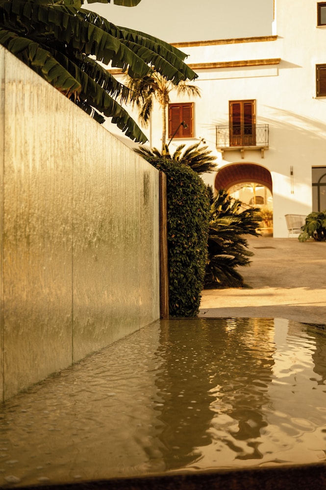 Villa Favorita — Swimming pool in Marsala, Sicily