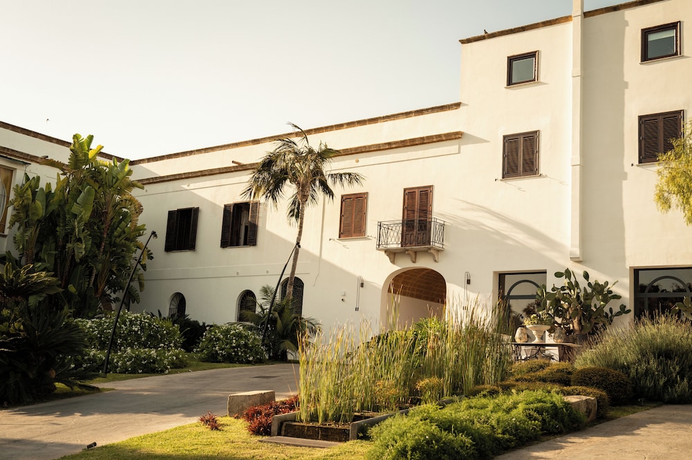 Villa Favorita — Hotel building in Marsala, Sicily