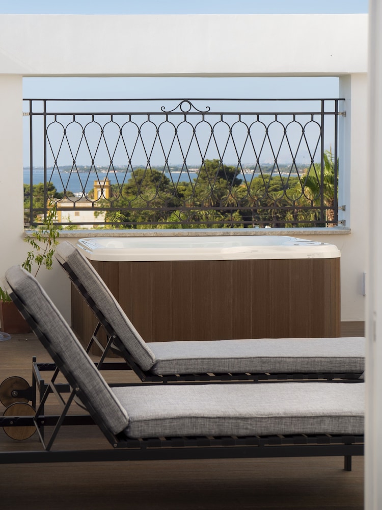 Villa Favorita — Hotel rooms in Marsala, Sicily