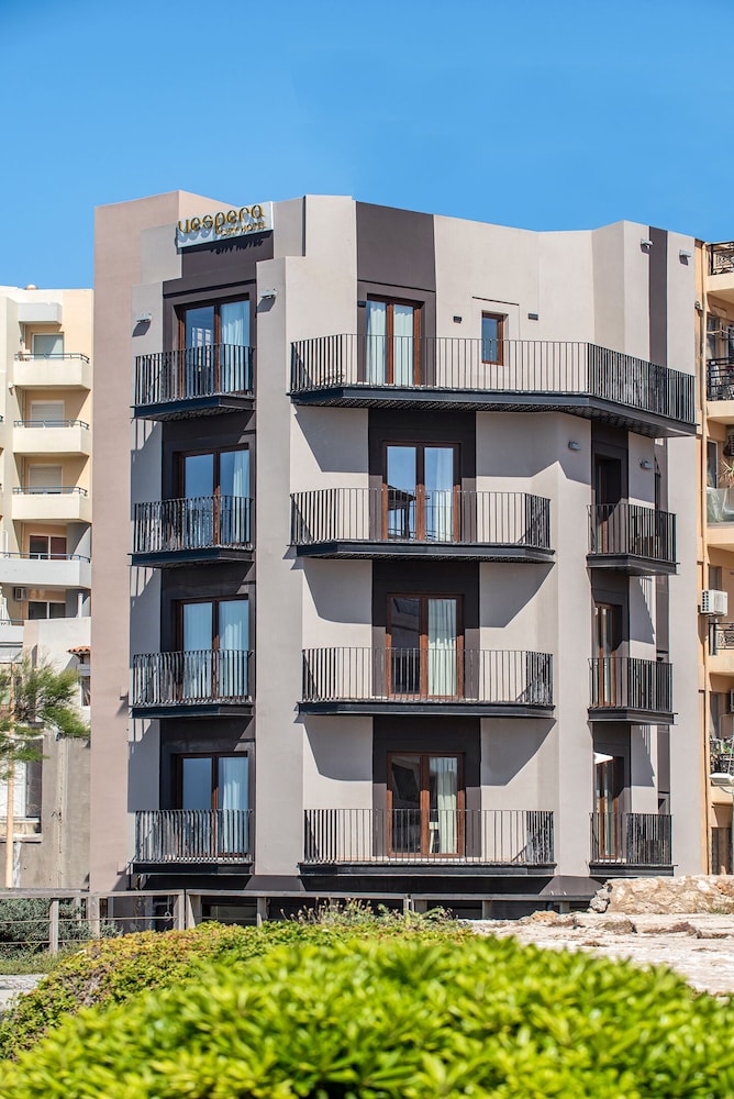 Vespera City Hotel — Hotel building in Heraklion