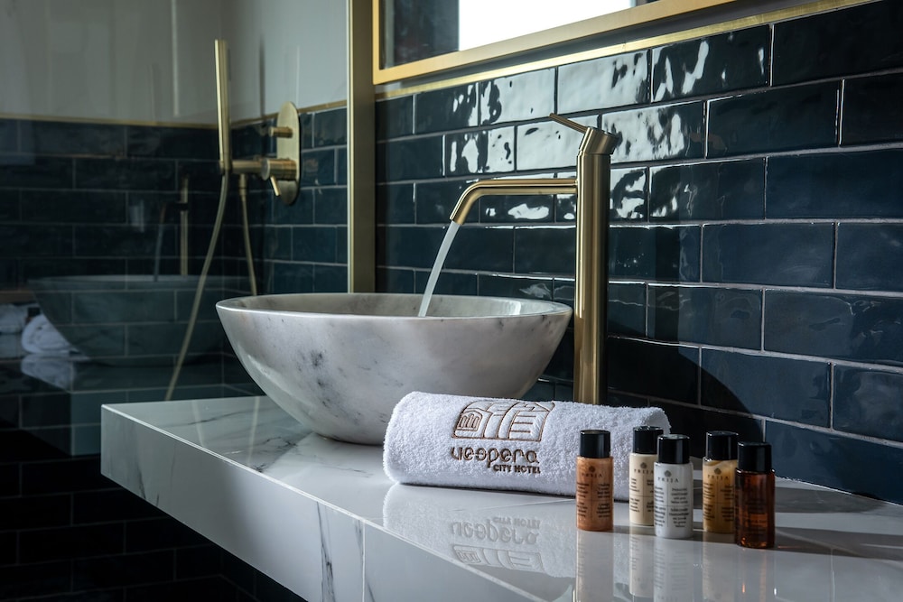 Vespera City Hotel — Hotel rooms in Heraklion