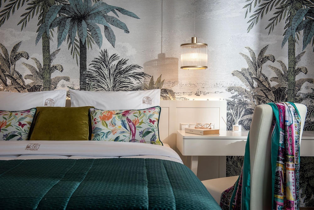 Vespera City Hotel — Hotel rooms in Heraklion
