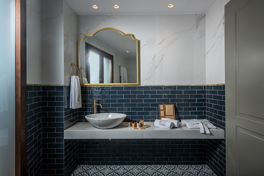 Vespera City Hotel — Hotel rooms in Heraklion