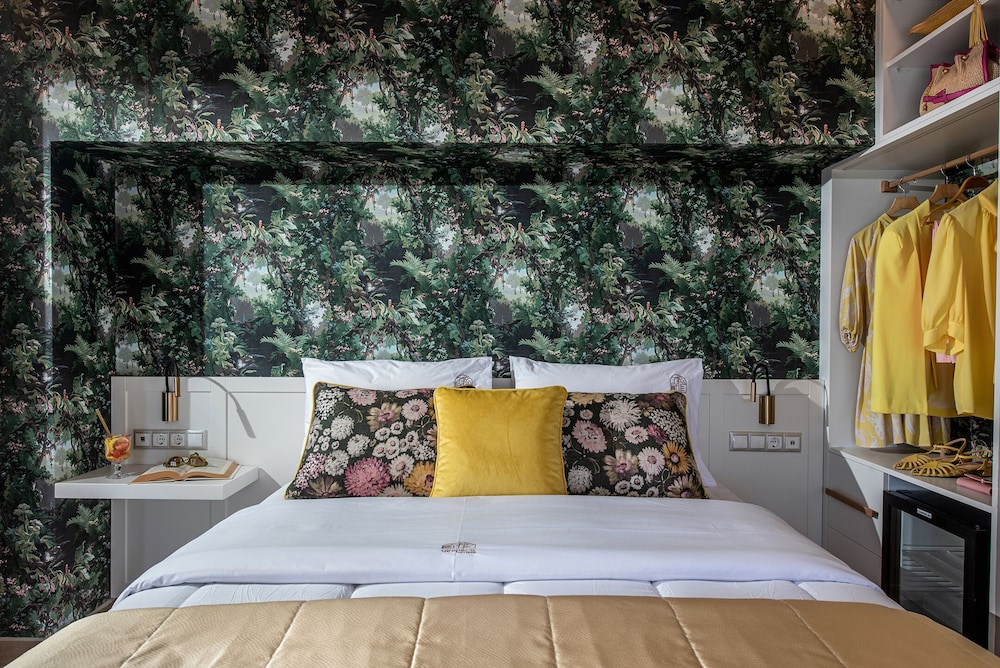 Vespera City Hotel — Hotel rooms in Heraklion