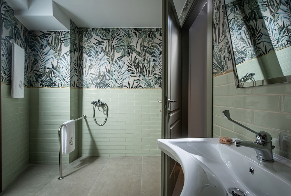 Vespera City Hotel — Hotel rooms in Heraklion