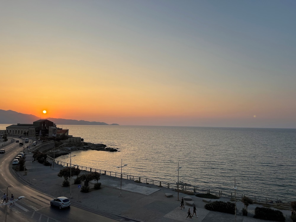 Vespera City Hotel — Attractions in the area in Heraklion