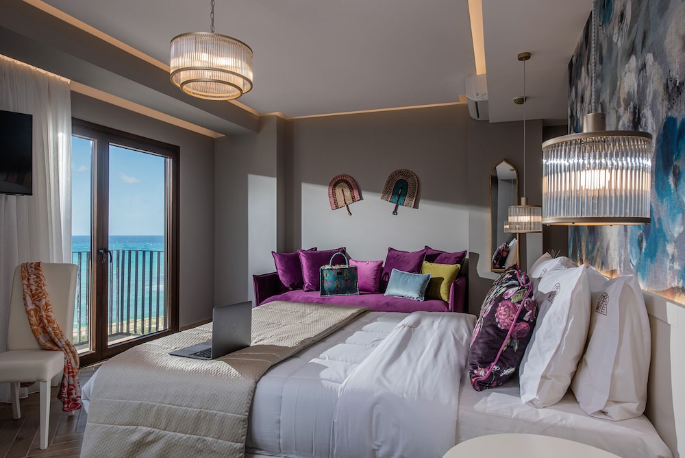 Vespera City Hotel — Hotel rooms in Heraklion