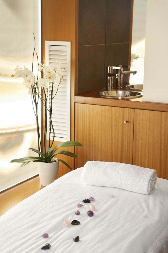 ALEGRIA Plaza Paris — Hotel rooms in Lloret de Mar, Catalonia