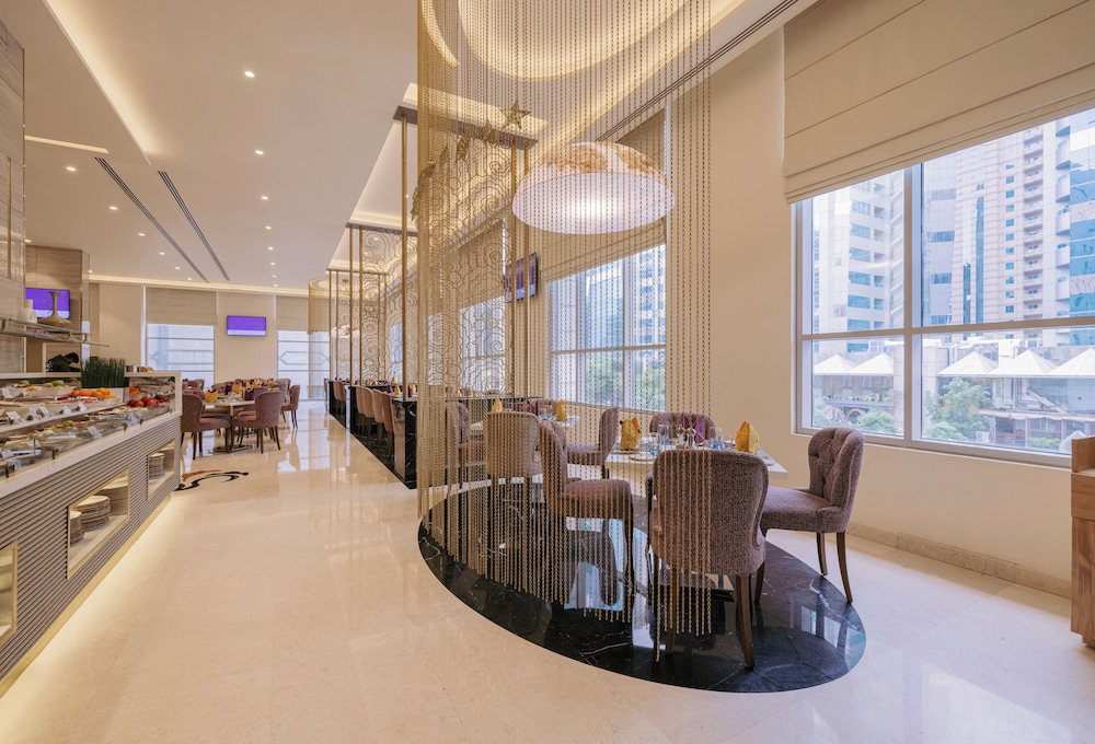 Khalidia Palace Hotel Dubai — Restaurant & bars in Dubai