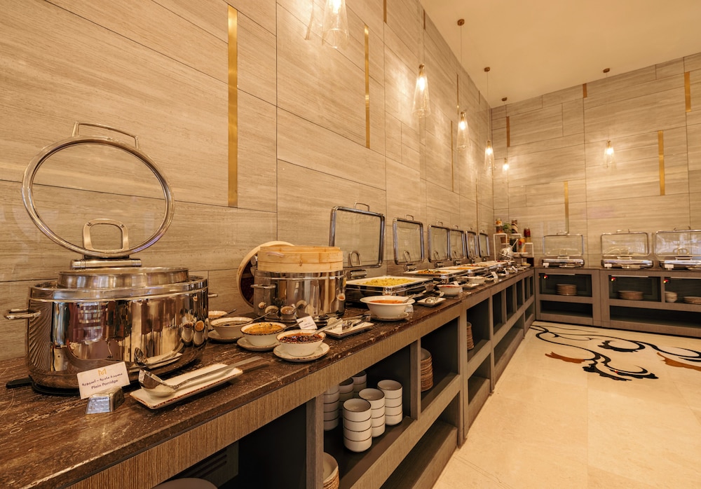 Khalidia Palace Hotel Dubai — Restaurant & bars in Dubai