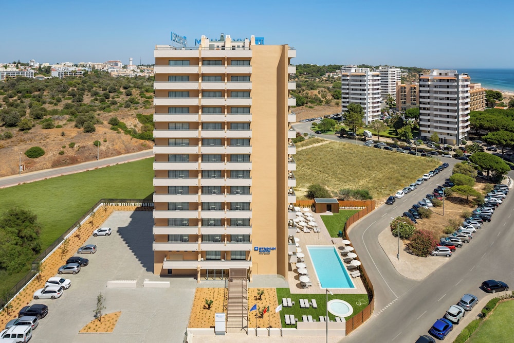 Wyndham Residences Alvor Beach — Hotel building in Alvor, Faro
