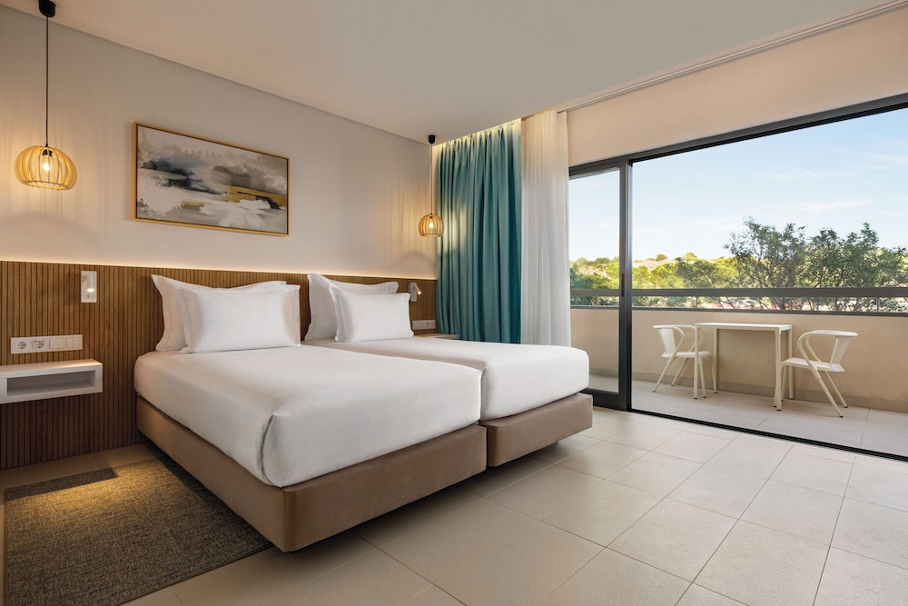 Wyndham Residences Alvor Beach — Hotel rooms in Alvor, Faro
