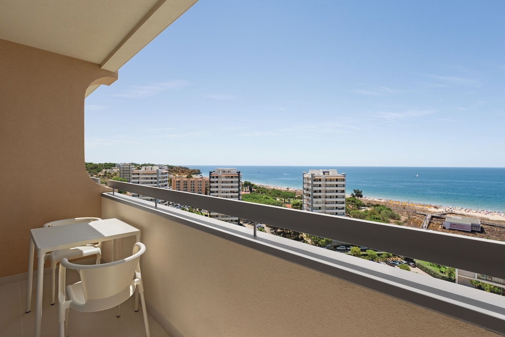 Wyndham Residences Alvor Beach — Hotel rooms in Alvor, Faro