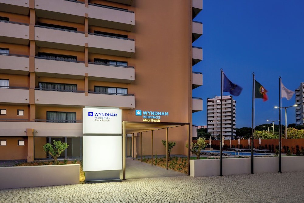 Wyndham Residences Alvor Beach — Hotel building in Alvor, Faro