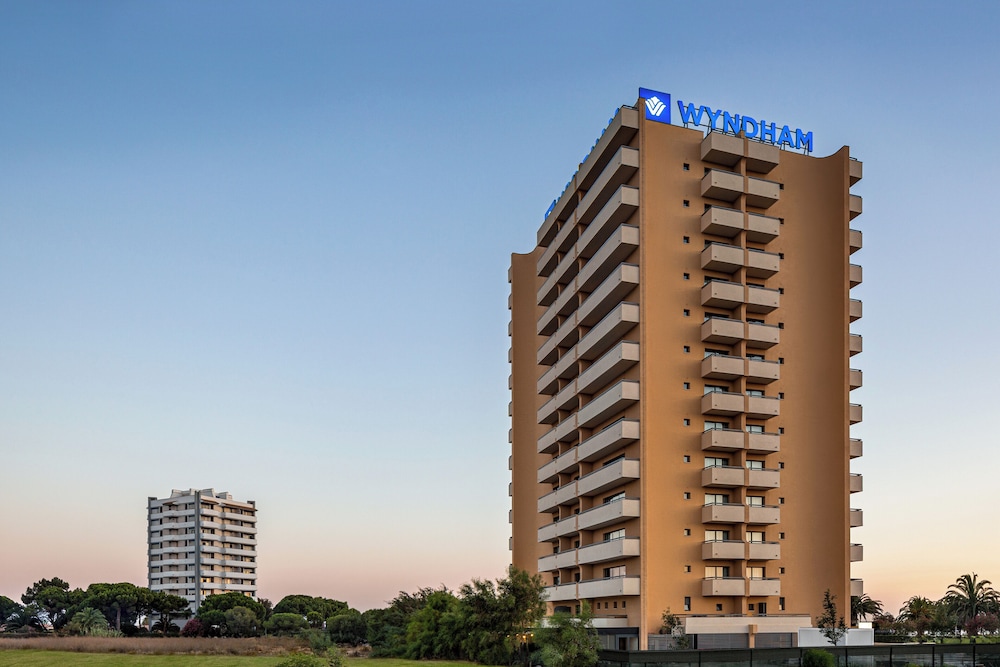 Wyndham Residences Alvor Beach — Hotel building in Alvor, Faro