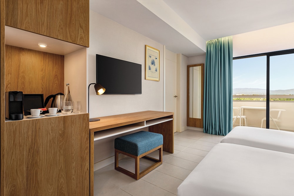 Wyndham Residences Alvor Beach — Hotel rooms in Alvor, Faro