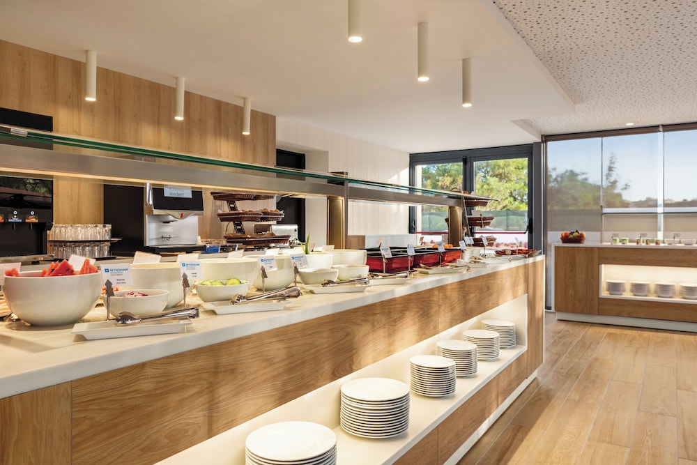 Wyndham Residences Alvor Beach — Restaurant & bars in Alvor, Faro