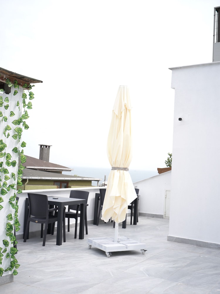 Hotel Ravi — Restaurant & bars in Istanbul, Istanbul