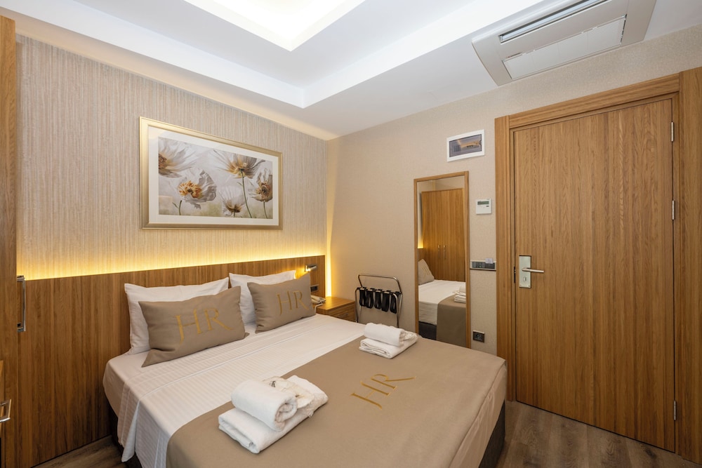 Hotel Ravi — Hotel rooms in Istanbul, Istanbul