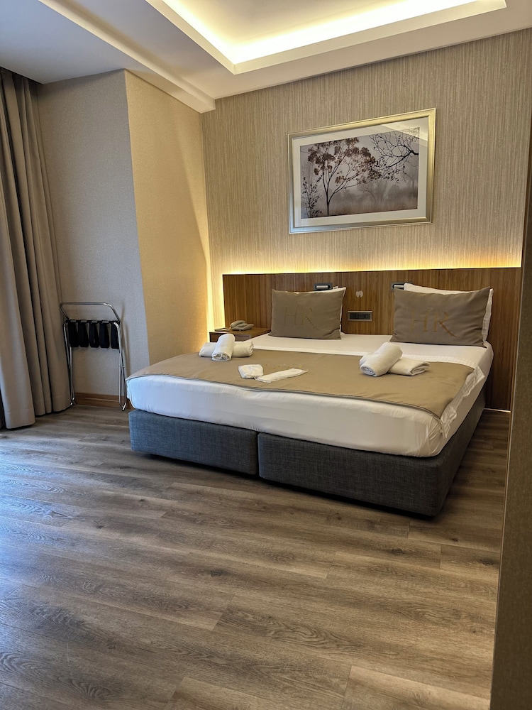 Hotel Ravi — Hotel rooms in Istanbul, Istanbul