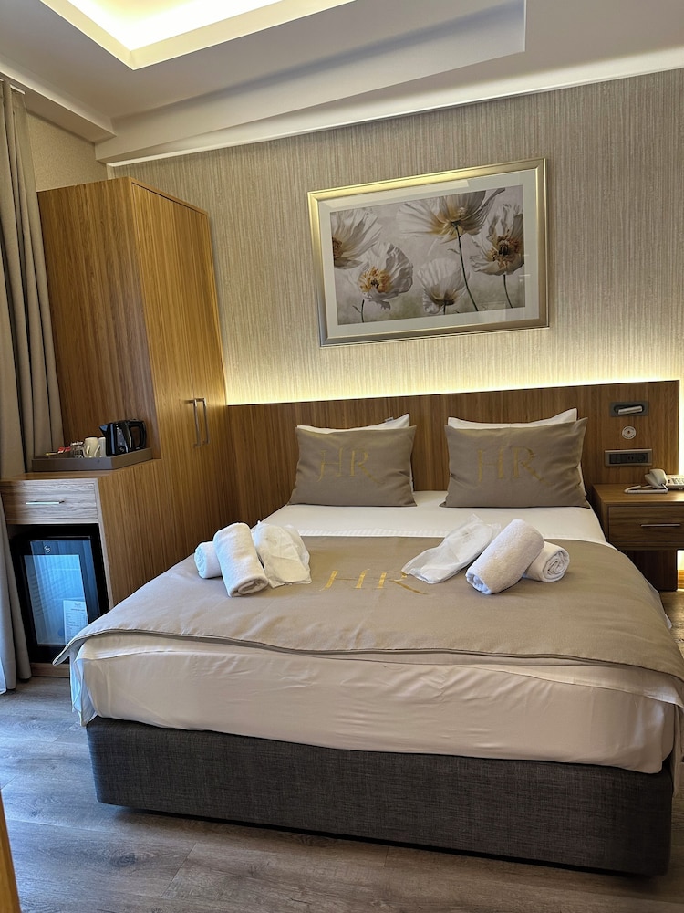 Hotel Ravi — Hotel rooms in Istanbul, Istanbul