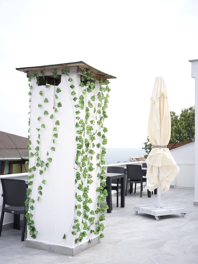 Hotel Ravi — Restaurant & bars in Istanbul, Istanbul