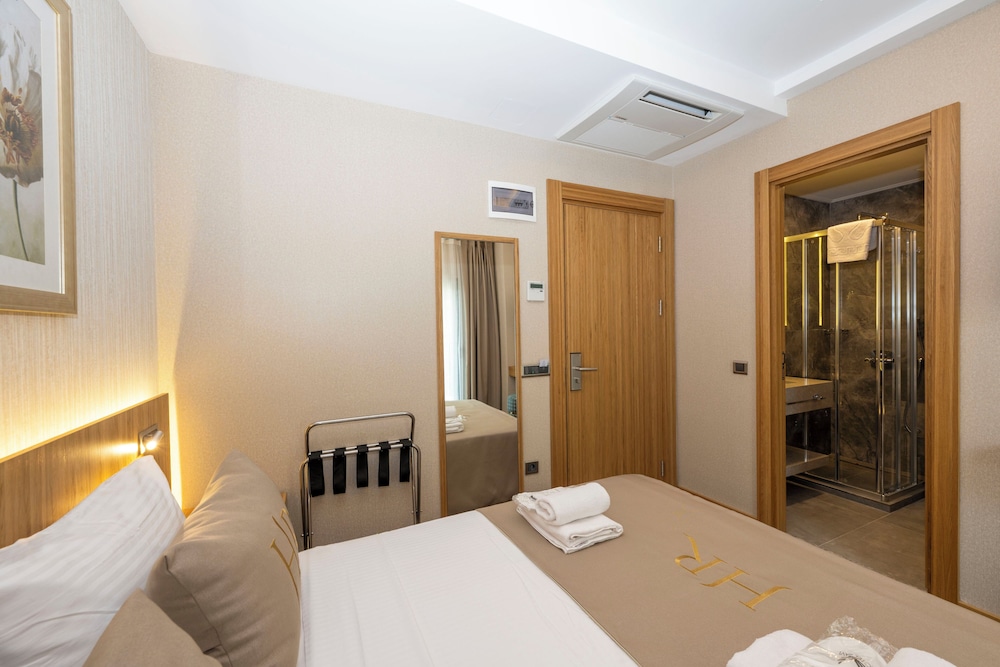 Hotel Ravi — Hotel rooms in Istanbul, Istanbul