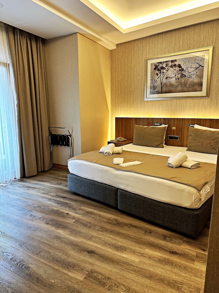 Hotel Ravi — Hotel rooms in Istanbul, Istanbul