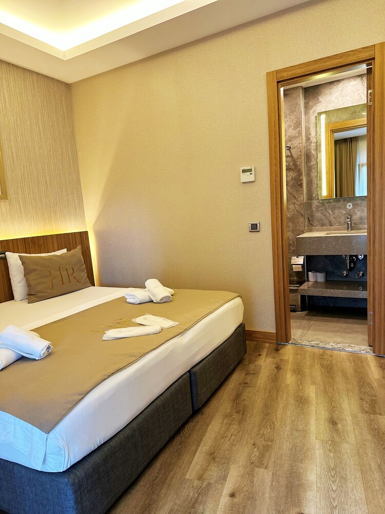 Hotel Ravi — Hotel rooms in Istanbul, Istanbul