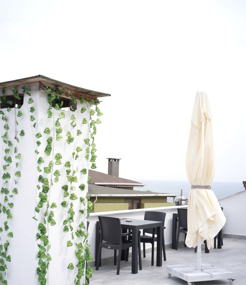 Hotel Ravi — Restaurant & bars in Istanbul, Istanbul