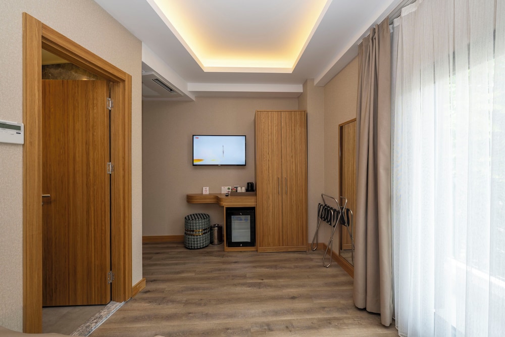 Hotel Ravi — Hotel rooms in Istanbul, Istanbul