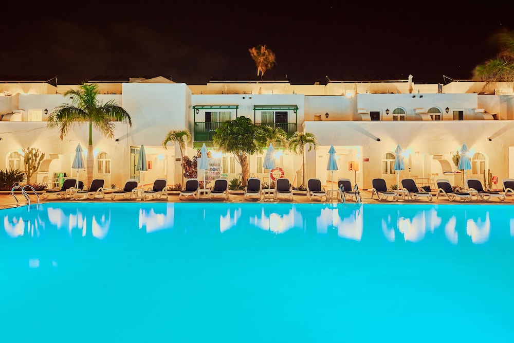 Gloria Izaro Club Hotel — Swimming pool in Puerto del Carmen, Canary Islands