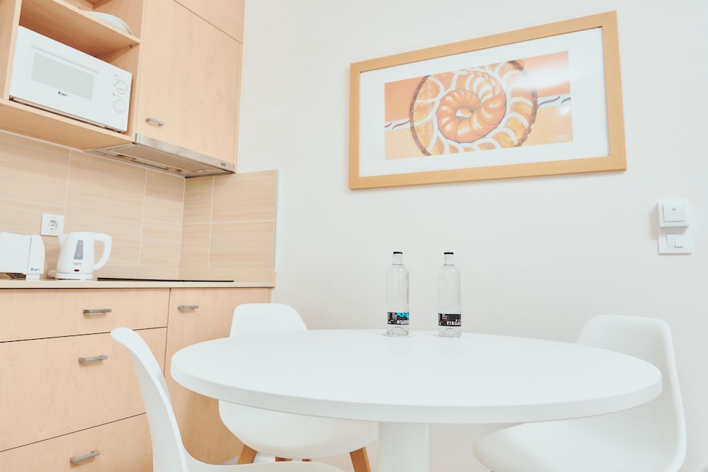 Gloria Izaro Club Hotel — Hotel rooms in Puerto del Carmen, Canary Islands
