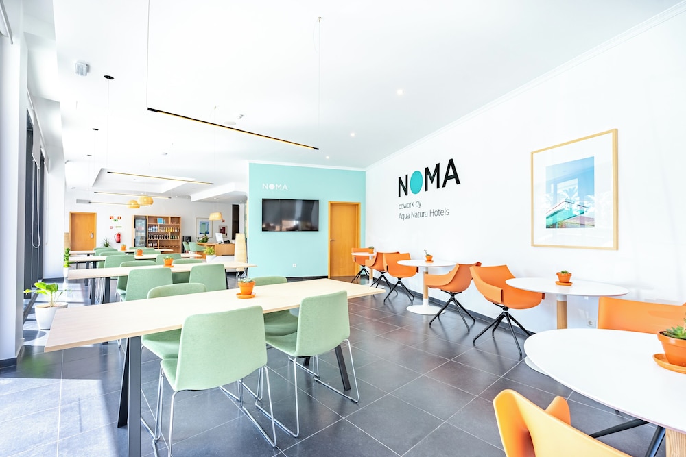 Studios by Aqua Natura Hotels — Restaurant & bars in Porto Moniz, Madeira