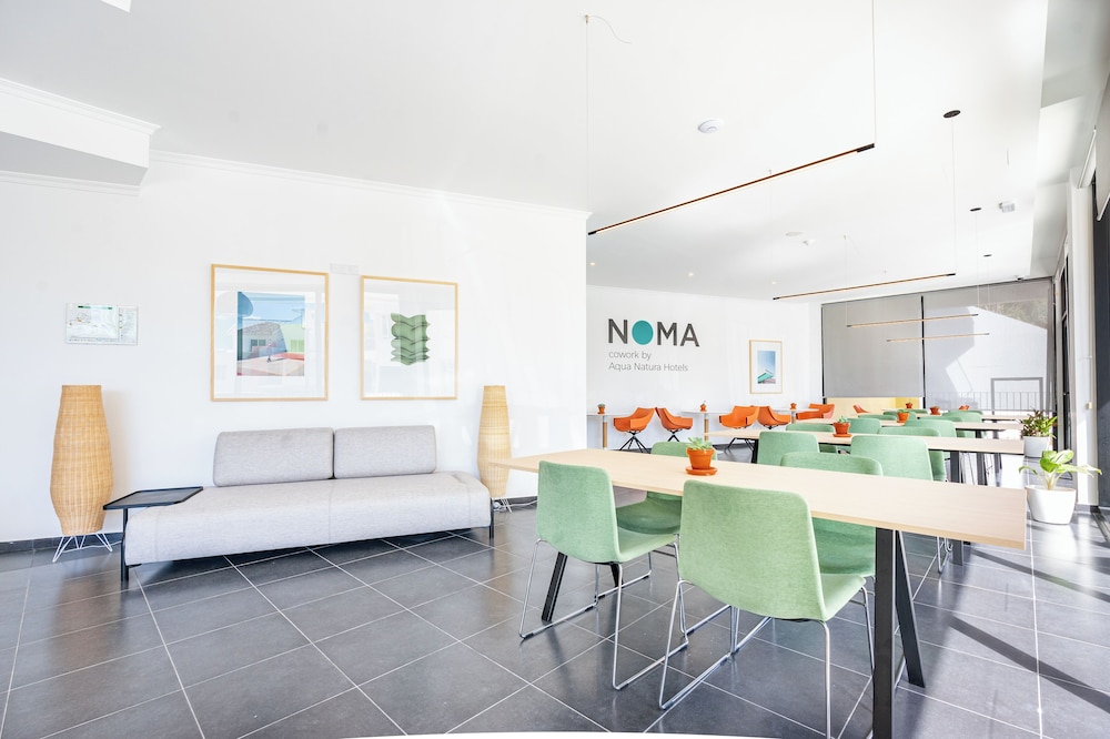 Studios by Aqua Natura Hotels — Restaurant & bars in Porto Moniz, Madeira
