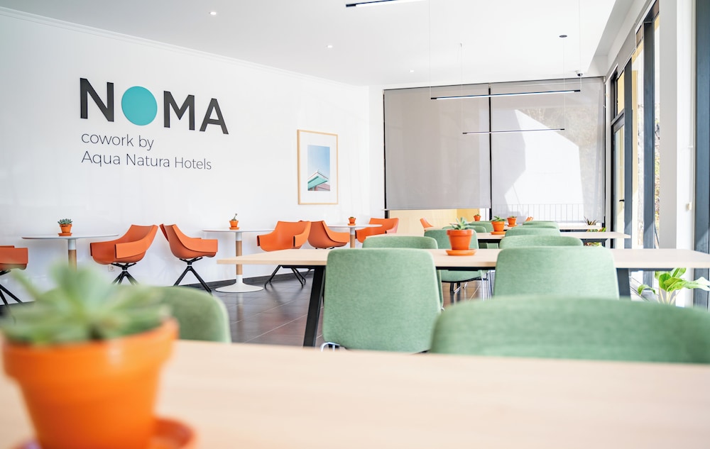 Studios by Aqua Natura Hotels — Restaurant & bars in Porto Moniz, Madeira