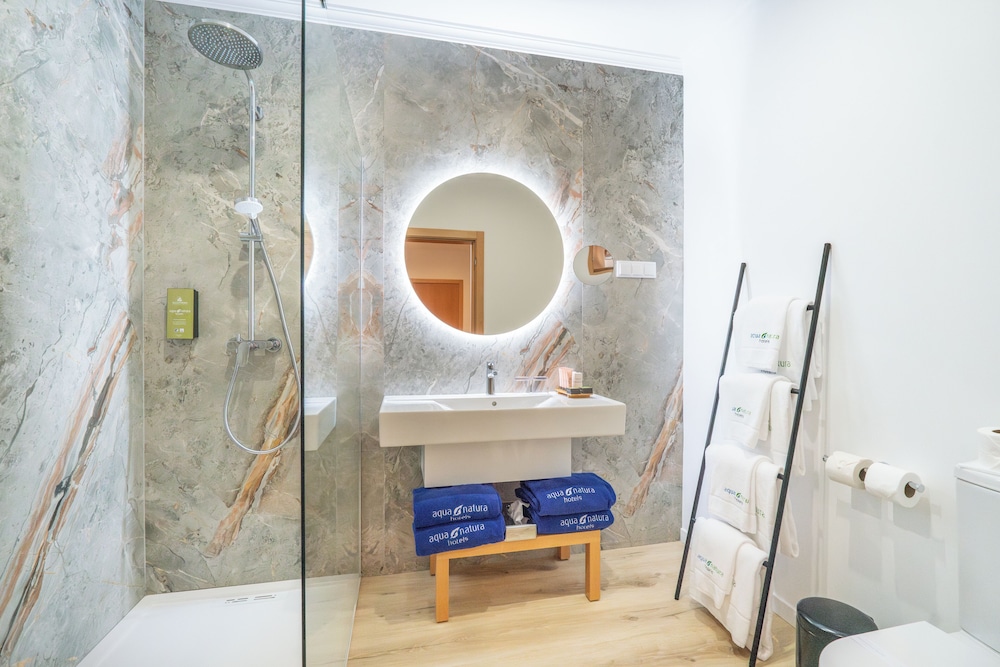 Studios by Aqua Natura Hotels — Hotel rooms in Porto Moniz, Madeira