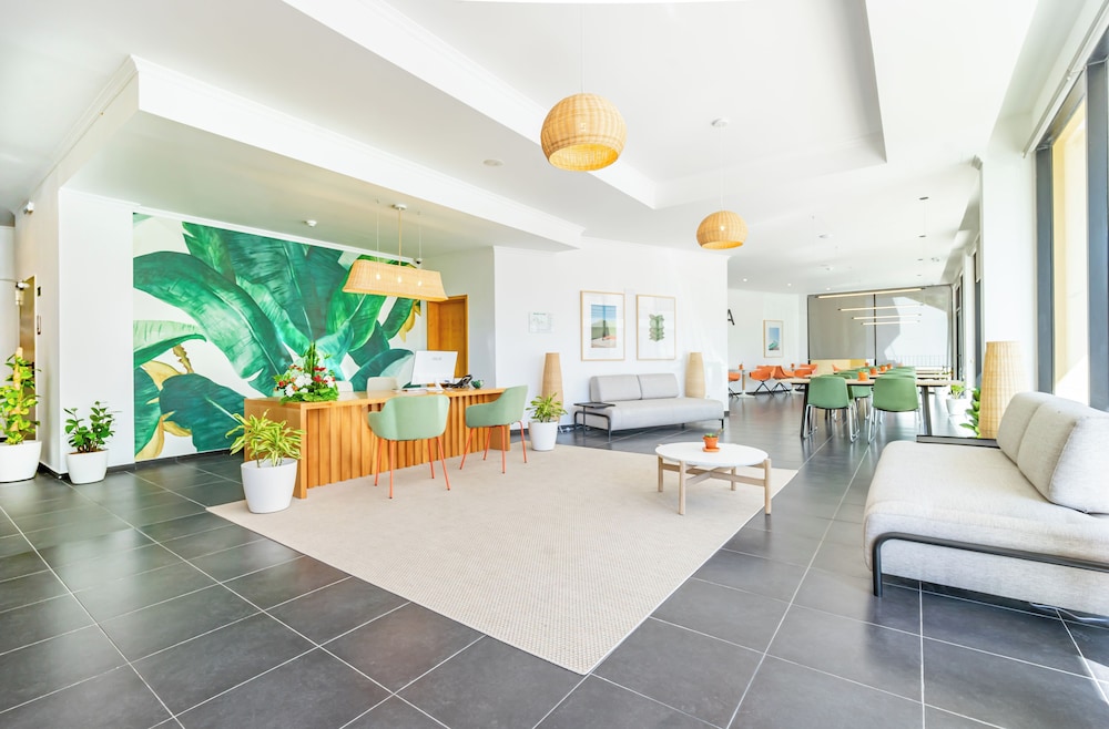 Studios by Aqua Natura Hotels — Restaurant & bars in Porto Moniz, Madeira