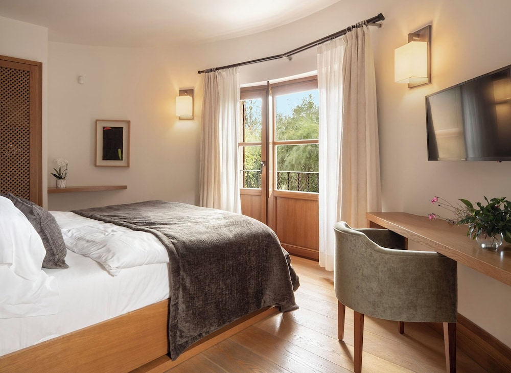 Castell Son Claret - The Leading Hotels of the World — Hotel rooms in Andratx, Balearic Islands