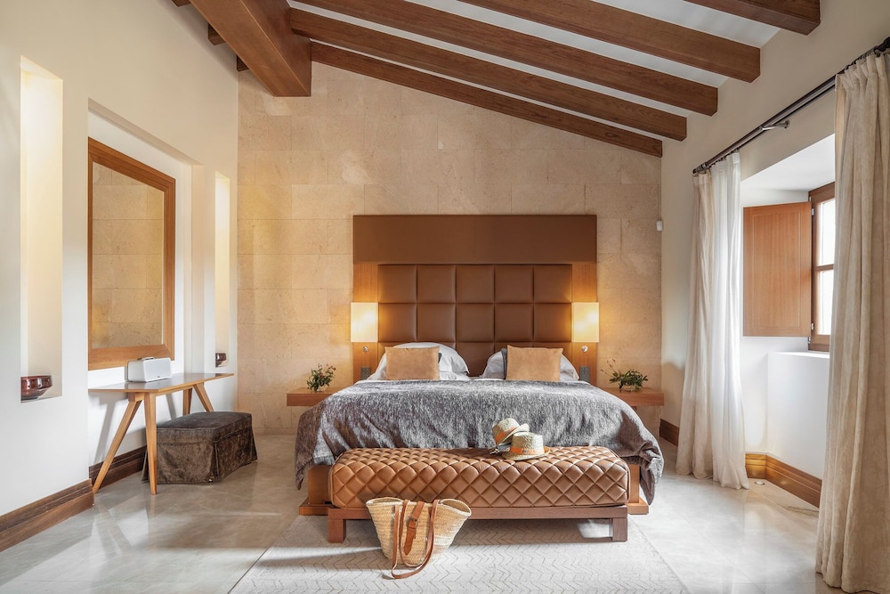 Castell Son Claret - The Leading Hotels of the World — Hotel rooms in Andratx, Balearic Islands