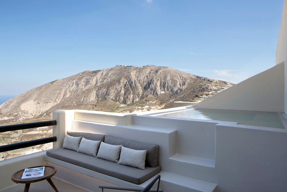 Elessa Hotel — Hotel rooms in Pyrgos Kallistis, South Aegean